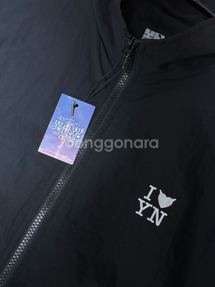 최예나 바람막이 MD + 포토카드--2