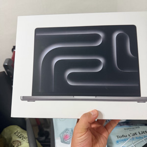 맥북 프로 14 M3 8GB 8코어 CPU 10코어