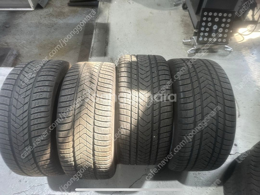 윈터타이어 21인치 (피렐리스콜피온)--0