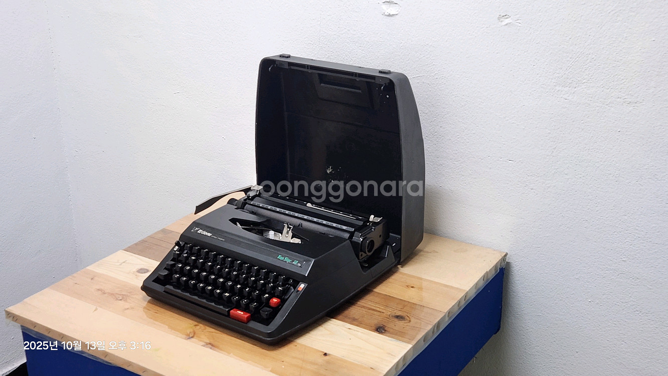 클로버 영문 타자기 (본체만)--1