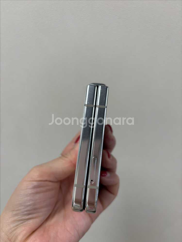 (부산중고폰)갤럭시z플립5 액정배터리 새제품 판매해요--3