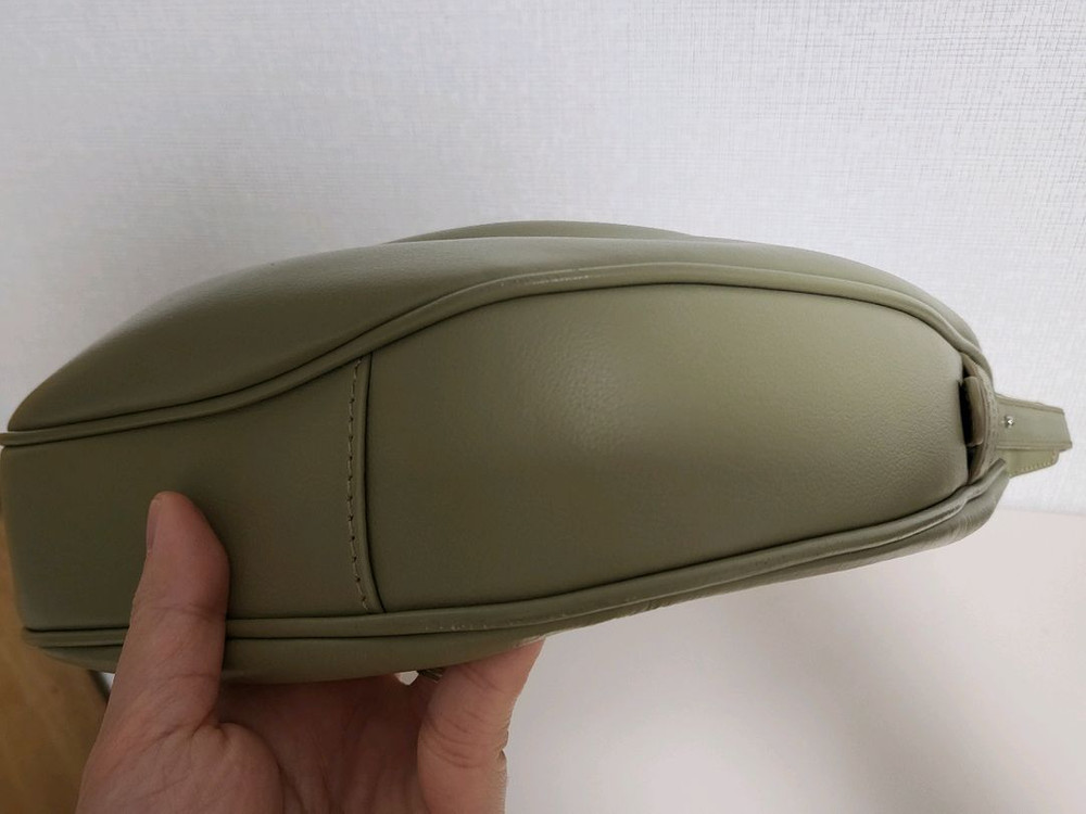 엘바테게브 오스트라 미니백 크로스백 세이지(카키)컬러 이미지