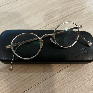 가메만넨 kmn102 실버 42사이즈