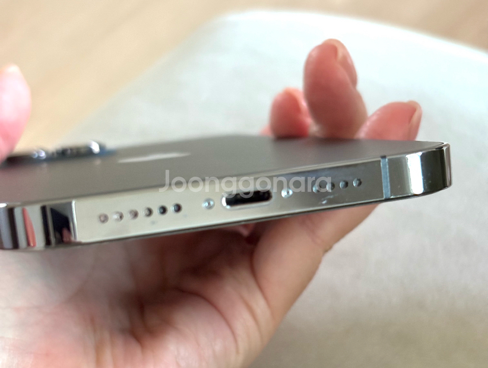 아이폰 12pro max 256GB 그라파이트 팝니다.--4
