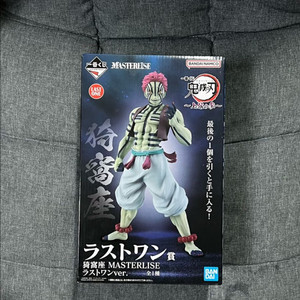 귀멸의 칼날 제일복권 상현의3 라스트원상 아카자 피규어