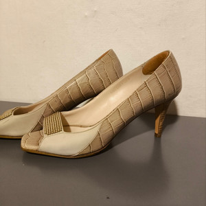 245mm 37.5 에스까다 구두 힐