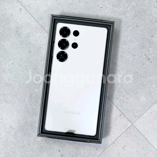 (새상품)갤럭시S25 울트라 256G Kt기변용 팝니다--0