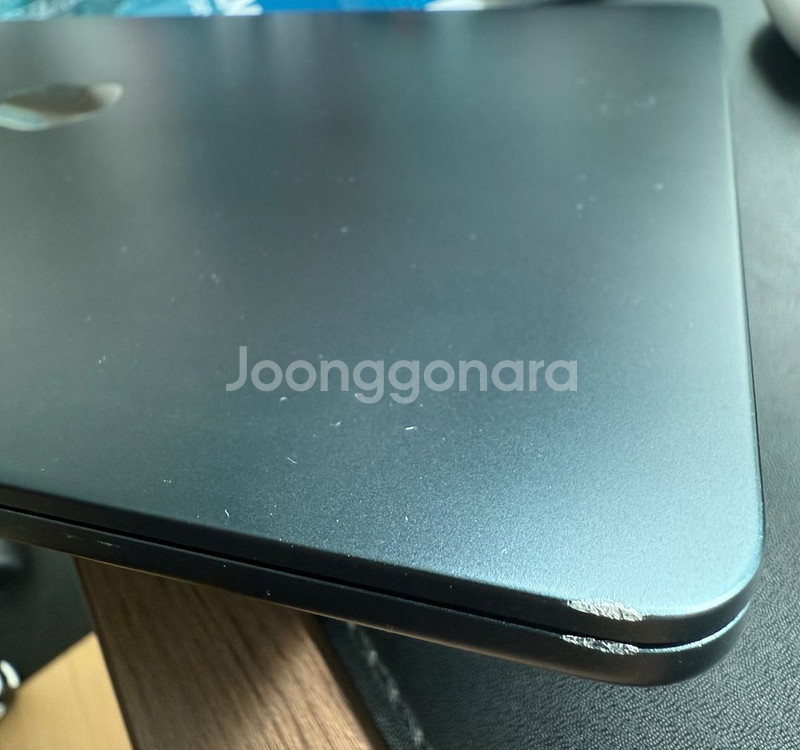 맥북 에어 M2 미드나이트 512gb 팝니다--1