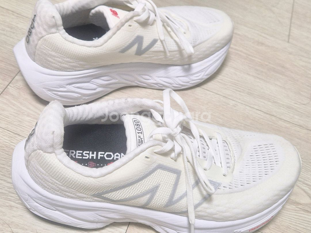 뉴발란스 프레쉬폼 1080 v14 화이트265(2e)--2