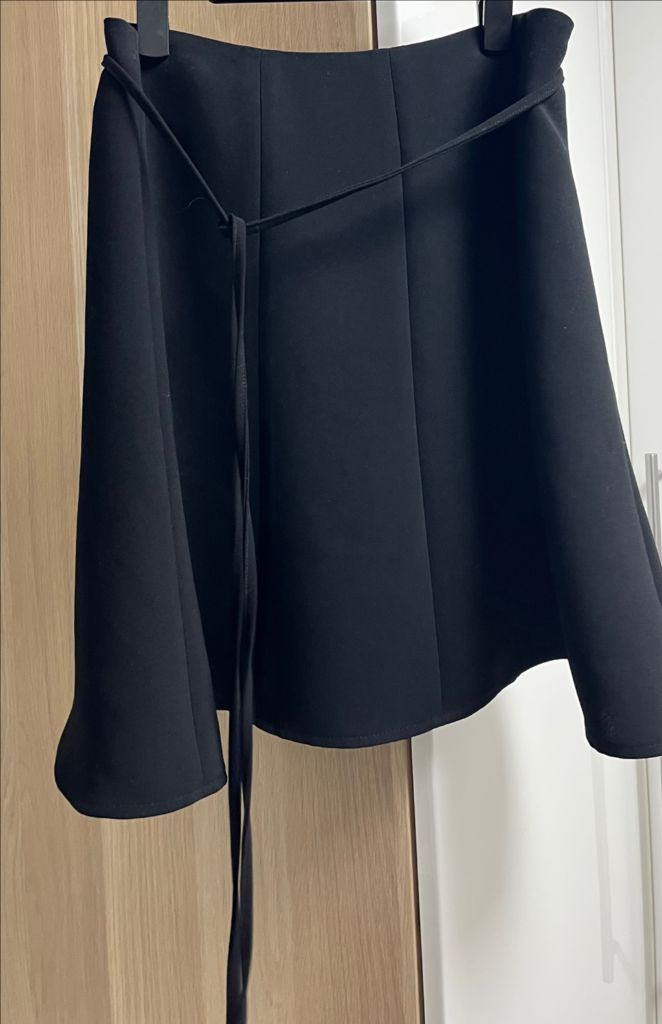 유메르 스커트 이미지