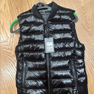 지포어 패딩베스트 s사이즈 블랙 새상품