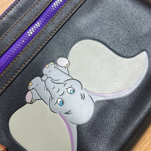 코치 디즈니 콜라보 클러치