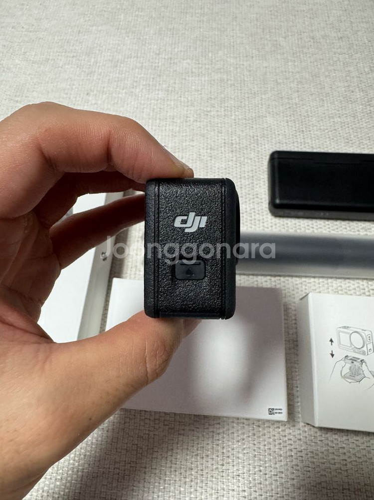 DJI 오즈모 액션5 프로 어드벤처 콤보 팝니다--3