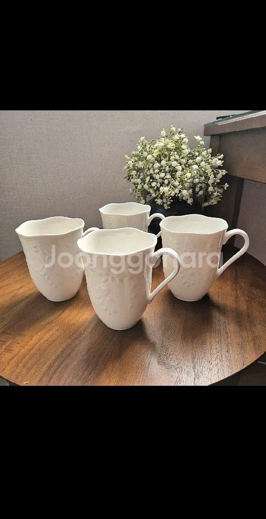 레녹스 메도우 화이트 머그4개,개당15000--0