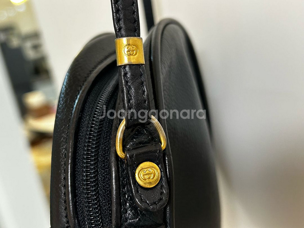 구찌 빈티지 원형백--3