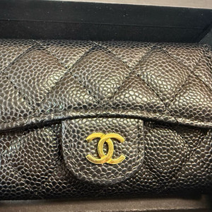 샤넬 캐비어 금장 카드지갑