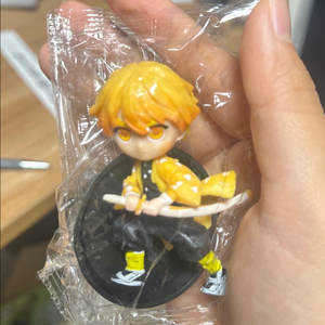 귀멸의 칼날 피규어, 키링(젠이츠, 이구로)