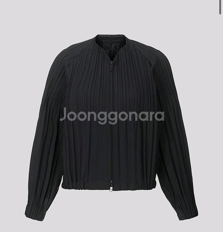 구해요. 22년 플리츠플리즈 스무스 코트 숏 집업 블랙--0