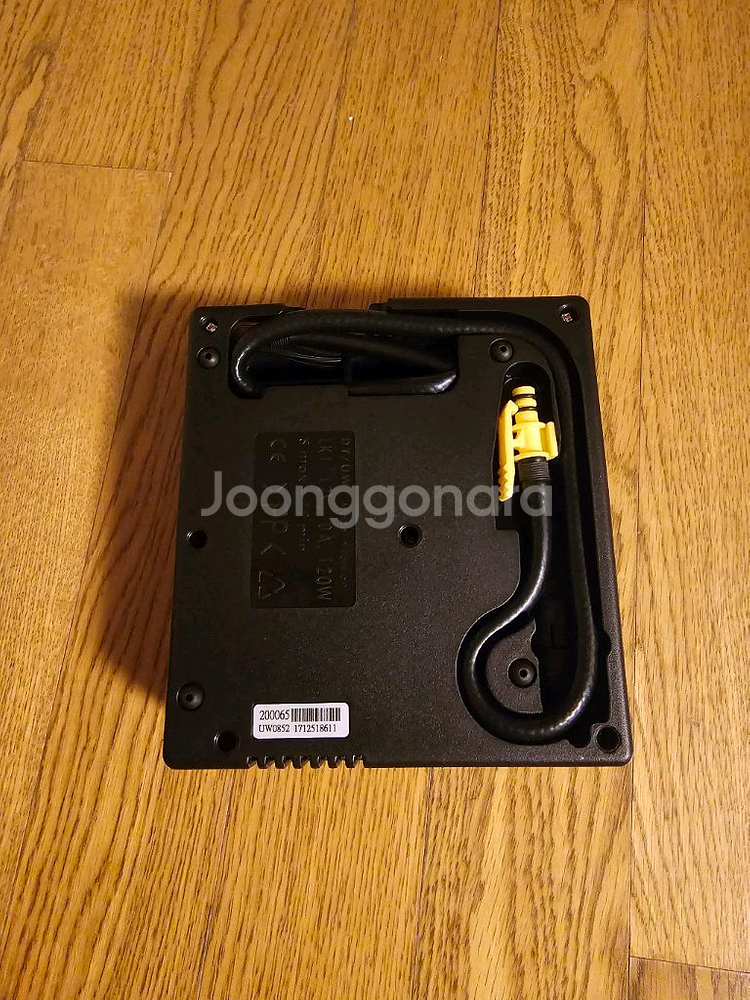 휴대용 자동차 콤프레셔 팝니다--1