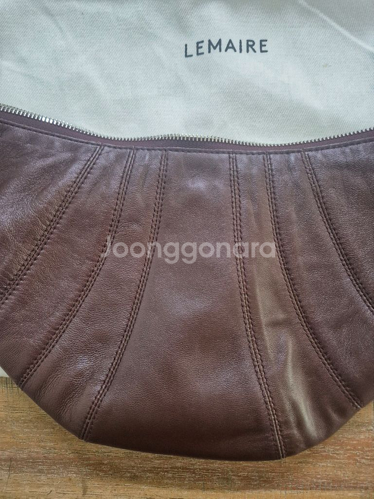 르메르 크루아상백 스몰 다크 초콜릿--1