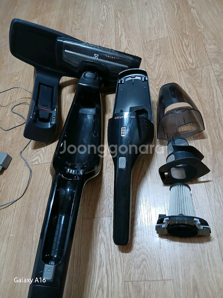 일렉트로룩스 무선청소기--2