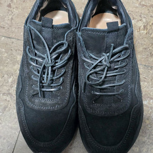 프라다 스니커즈 5.5 / 부테로 빈치 스웨이드 39