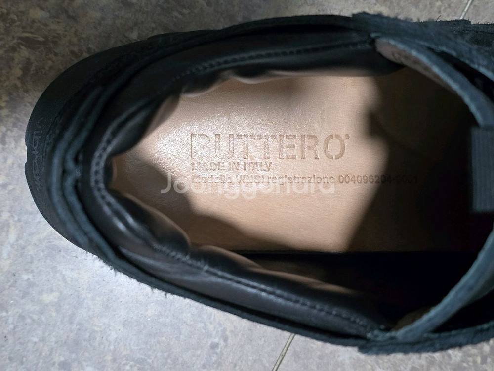 프라다 스니커즈 5.5 / 부테로 빈치 스웨이드 39--3