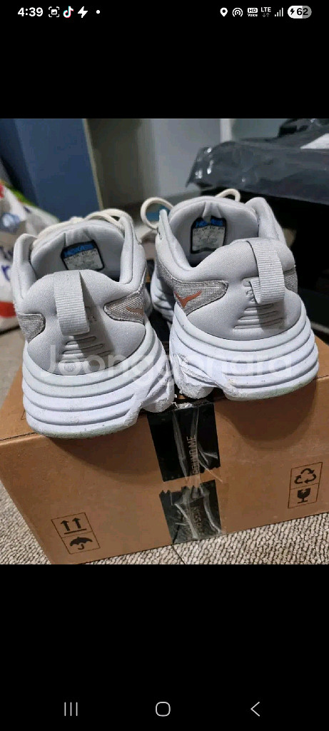 호카 본디8 255 와이드--2