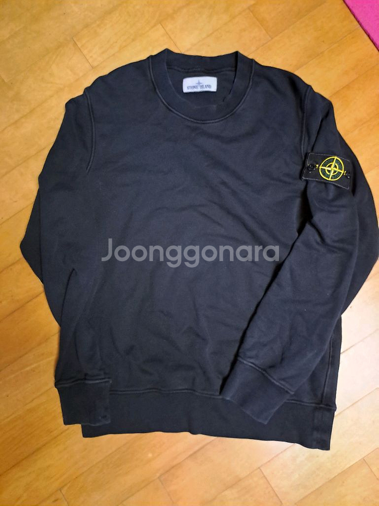 스톤아일랜드 블랙 맨투맨 M사이즈--0