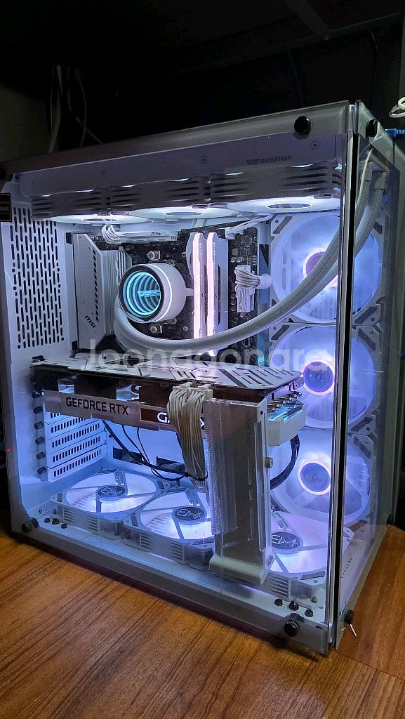 데스크탑 5600x 3080 수냉쿨러 초고급셋--0