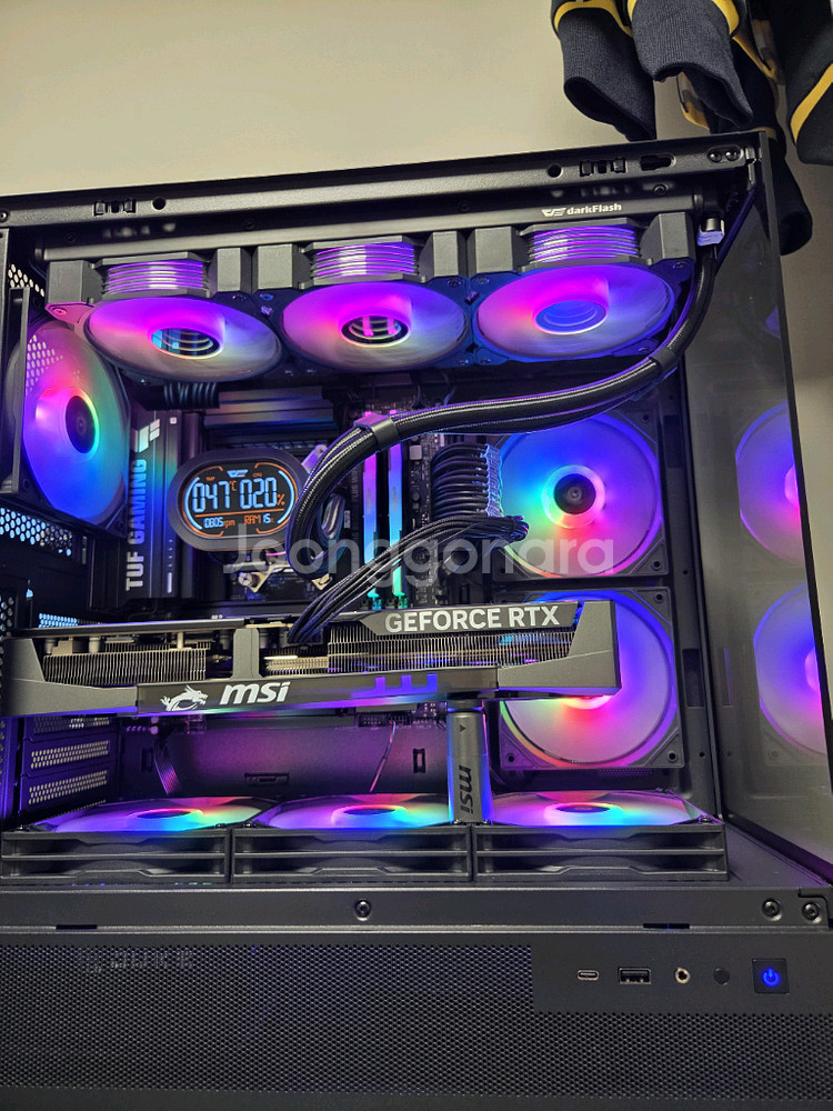 9800x3d, b850m wifi, 5080 트리오--3