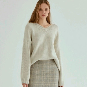 리엘 브이넥 니트 - F