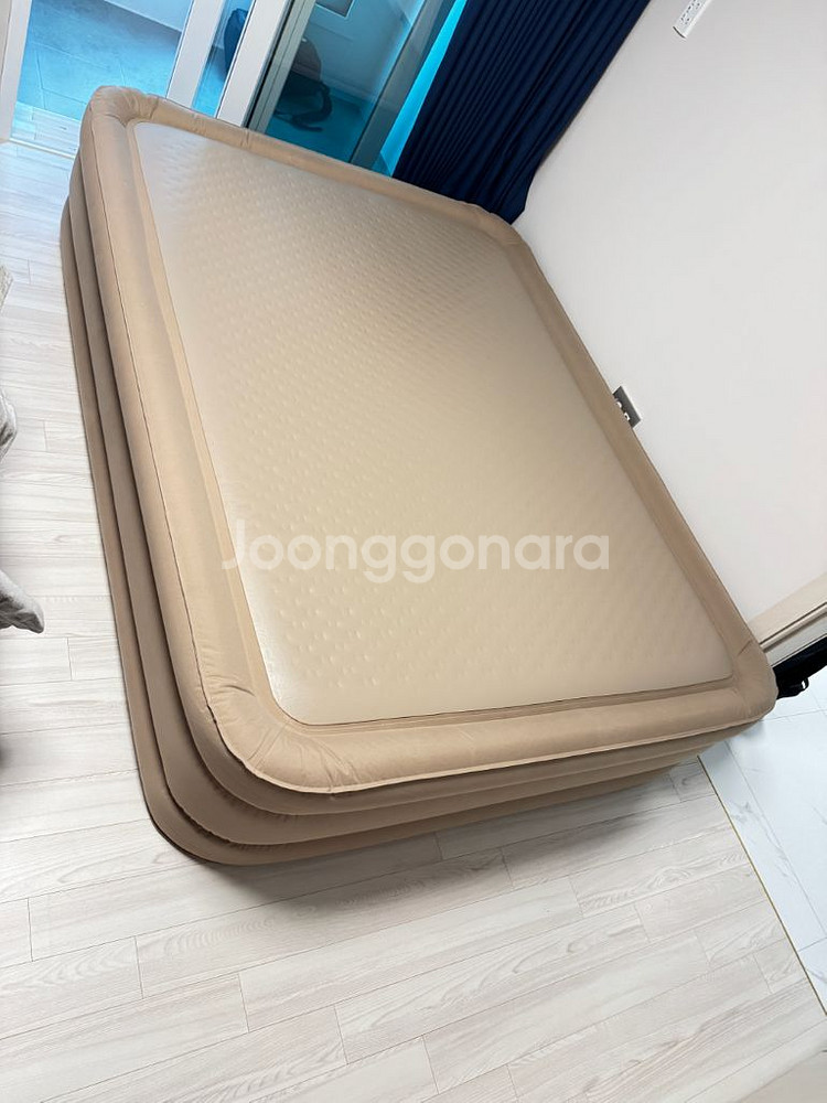 애니웨이 40cm 캠핑 메트리스 판매 합니다.--0