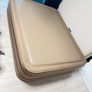 애니웨이 40cm 캠핑 메트리스 판매 합니다.