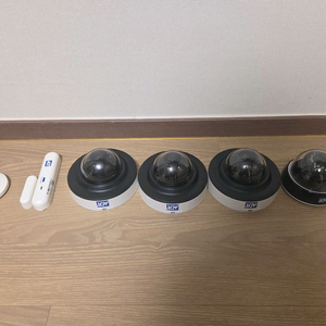 ADT캡스 카메라 및 센서