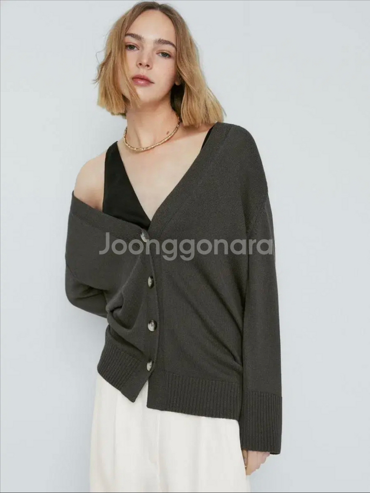 마시모두띠 버튼 니트 가디건 새상품--1