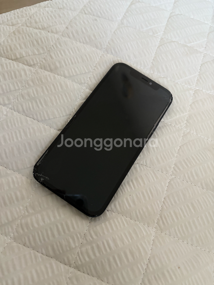 아이폰12 블랙 파손폰--1