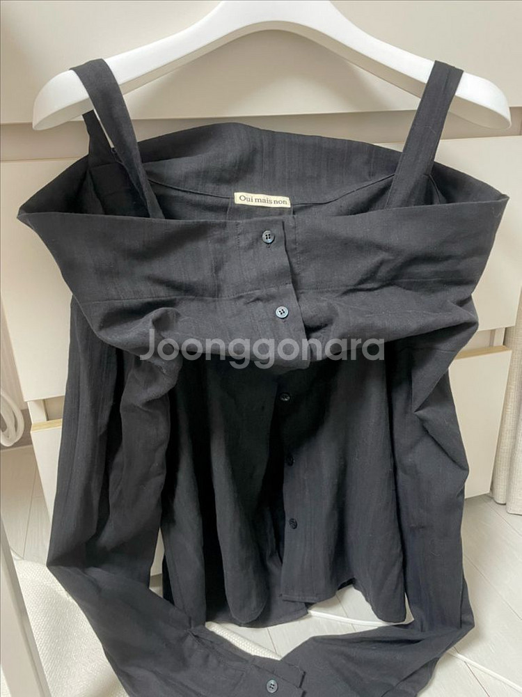 위메농 오프숄더 openning cotton shirt--6