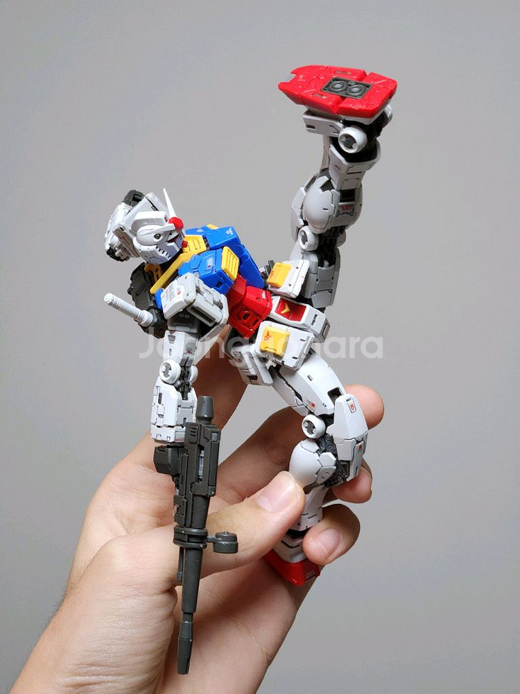 RG 퍼스트 건담 2.0 조립하자품--1