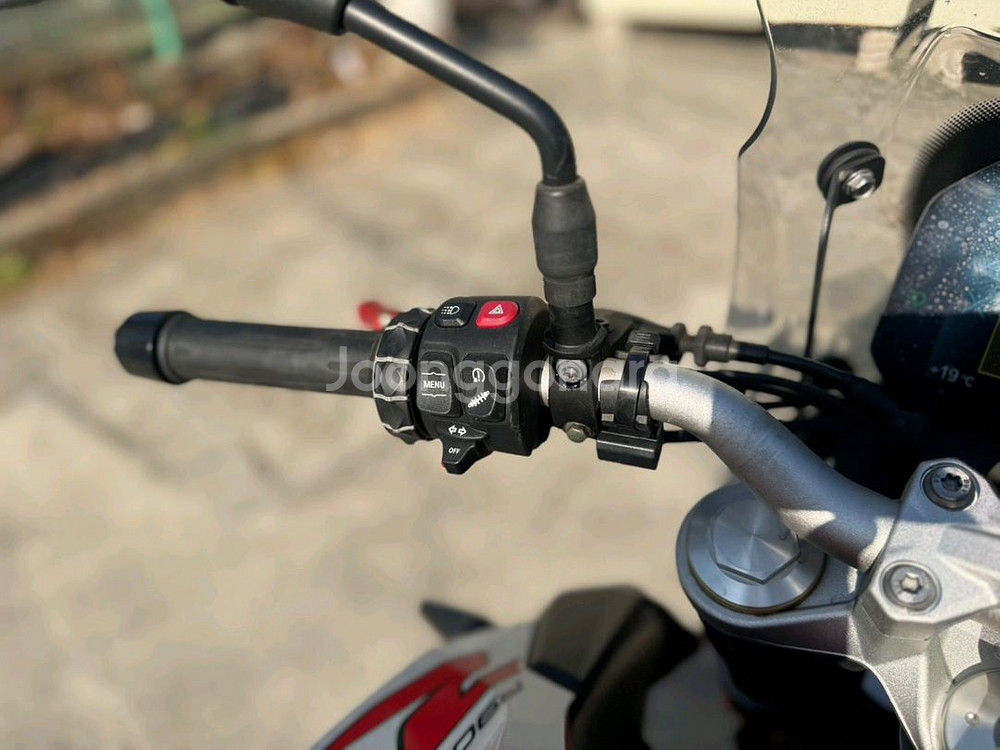 bmw f900r 20년 1인신조 판매합니다--8