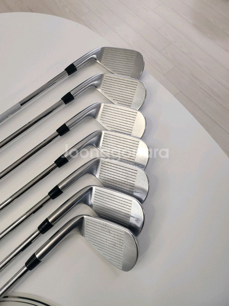 타이틀리스트 T100 2세대 4-P 7아이언 팝니다--3