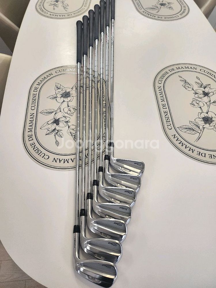 타이틀리스트 T100 2세대 4-P 7아이언 팝니다--5