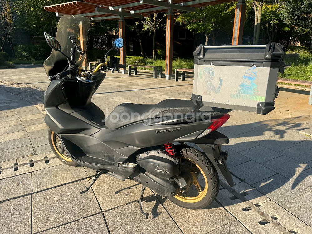 혼다 pcx150 16년형 멧블랙 짧은키로수 팝니다--3