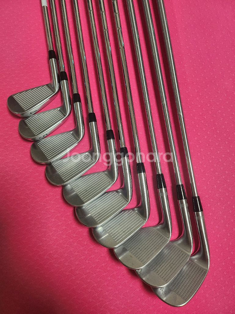 타이틀리스트 T100 2세대 4-P 7아이언 팝니다--7