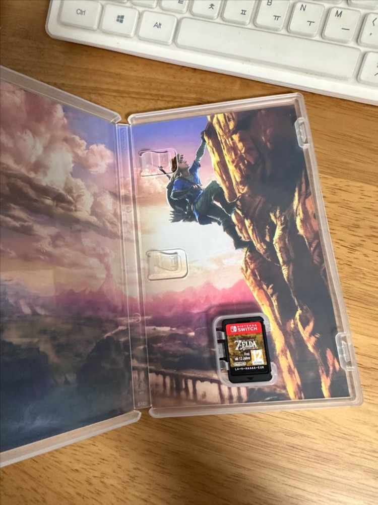 닌텐도스위치 젤다의전설 야생의숨결 판매합니다--1