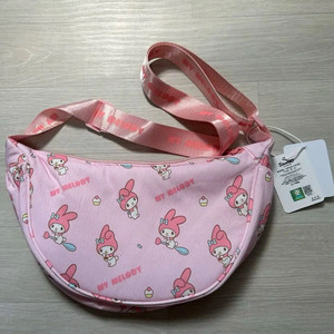 산리오 마이멜로디 반달 크로스백 가방 마이멜로디 가방