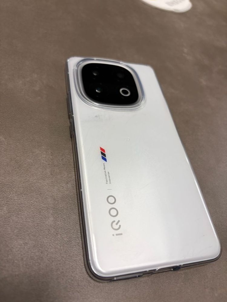 vivo iqoo13 256gb 12기가램 이미지