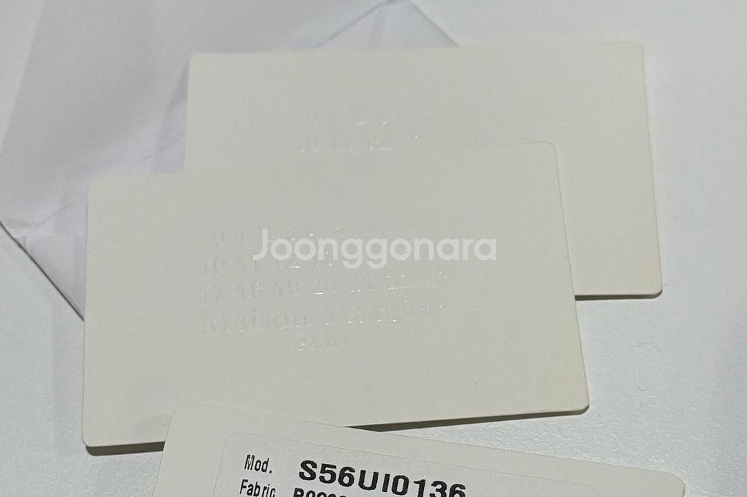 (정품)메종 마르지엘라 블랙 반지갑 너무 예뻐요--7