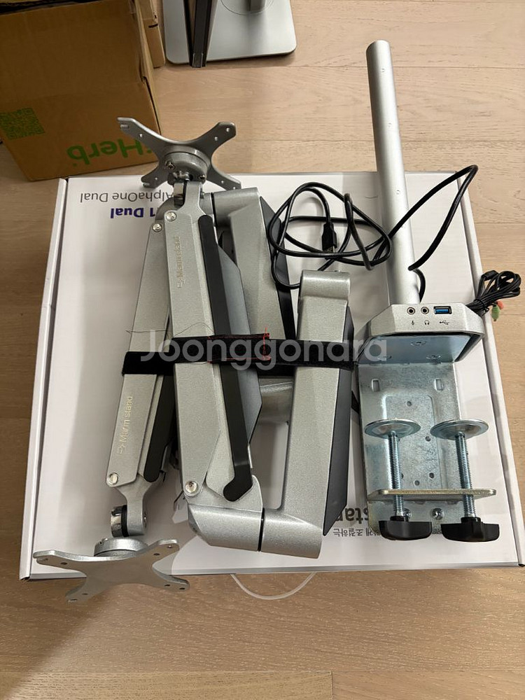 맘스탠드 프리미엄 듀얼 모니터암 거치대 A1 dual--0