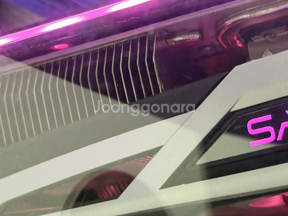 (상자o) 라데온 rx6800xt 니트로+스페셜 에디션--3
